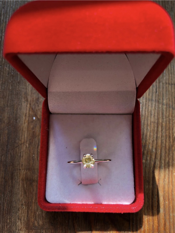 Sarı Pırlanta Tektaş